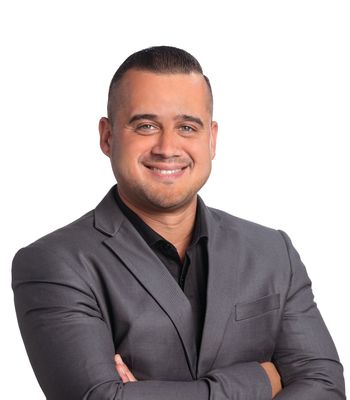 Portrait of Javier Lopez, REALTOR®.